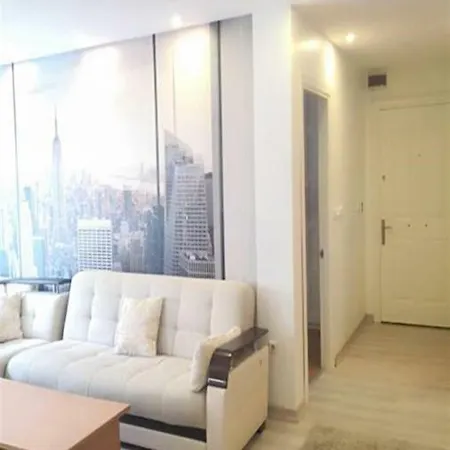 Luxury With Terrace │ Near Ramada * Istambul