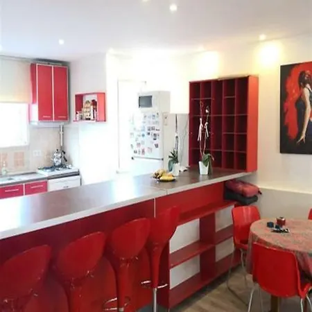 Luxury With Terrace │ Near Ramada * Istambul